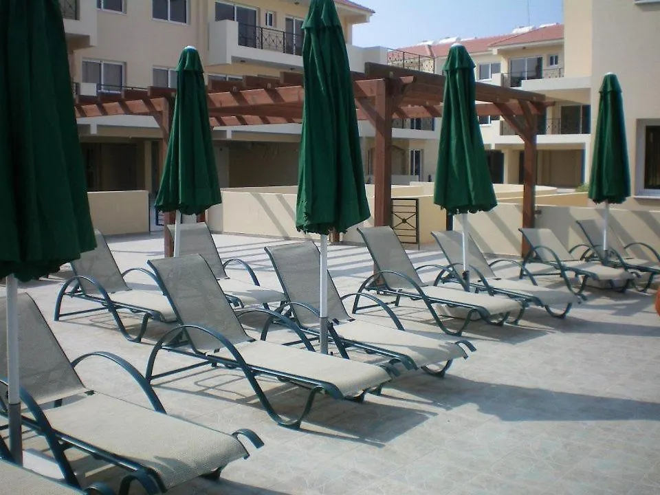 103 Elegant 2 Bed Apartment With Free Wifi, Ac, Pool & Gym! Lárnaca 0*,